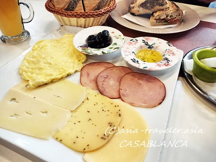 カーサポール駅 朝ごはん