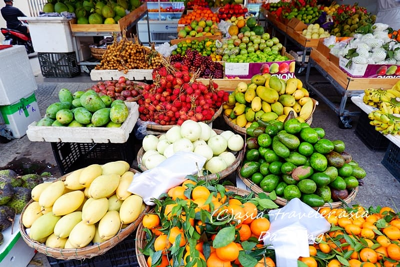 ベトナム　ダナン コン市場