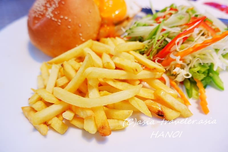 ハノイ ノイバイ空港 レストラン