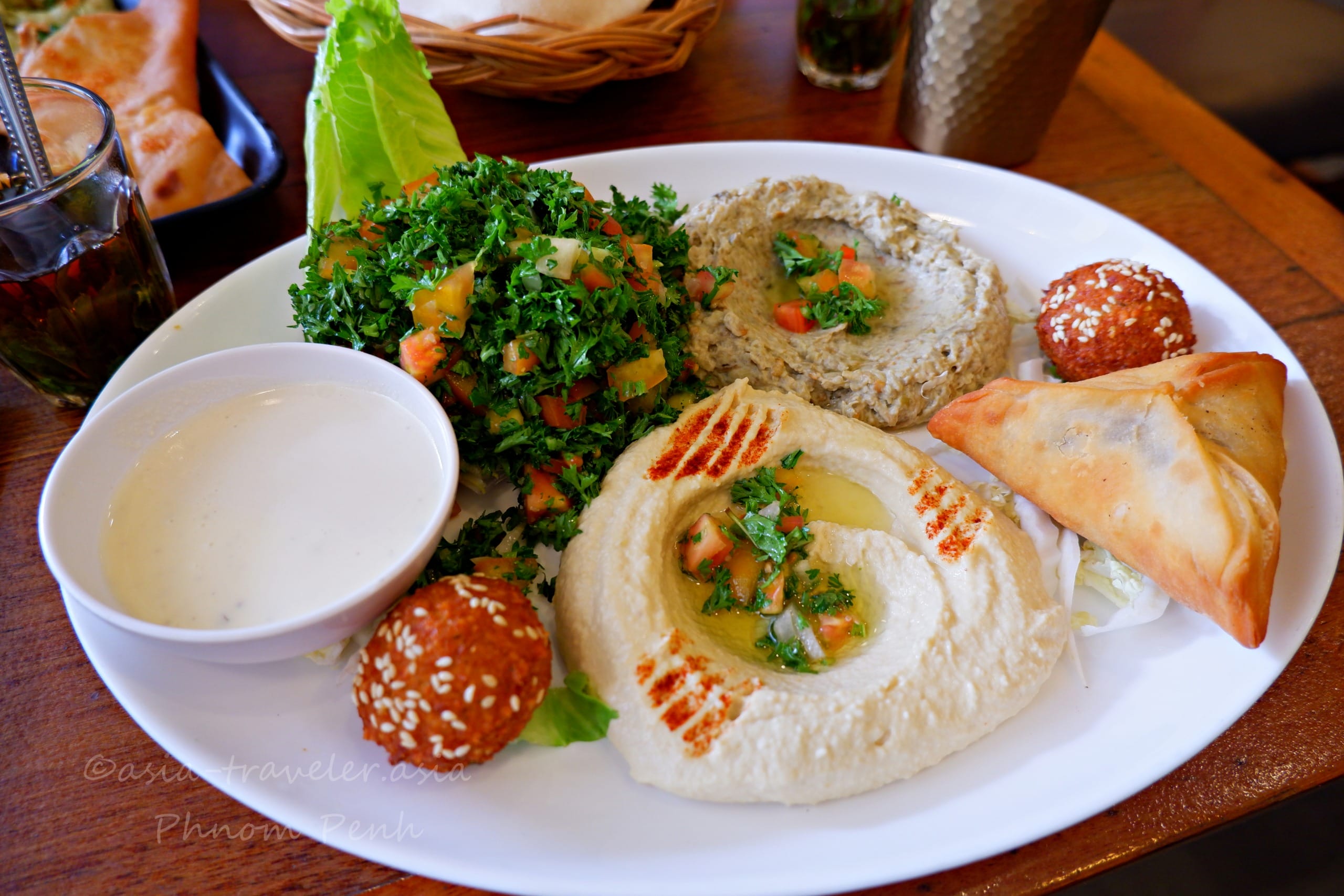 プノンペン フムスハウス